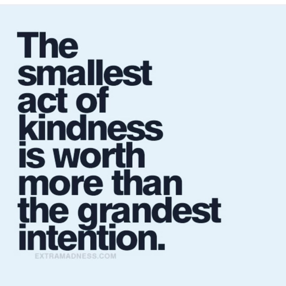 Meet your Posher, LuckyLynn - Picture 2 of 2